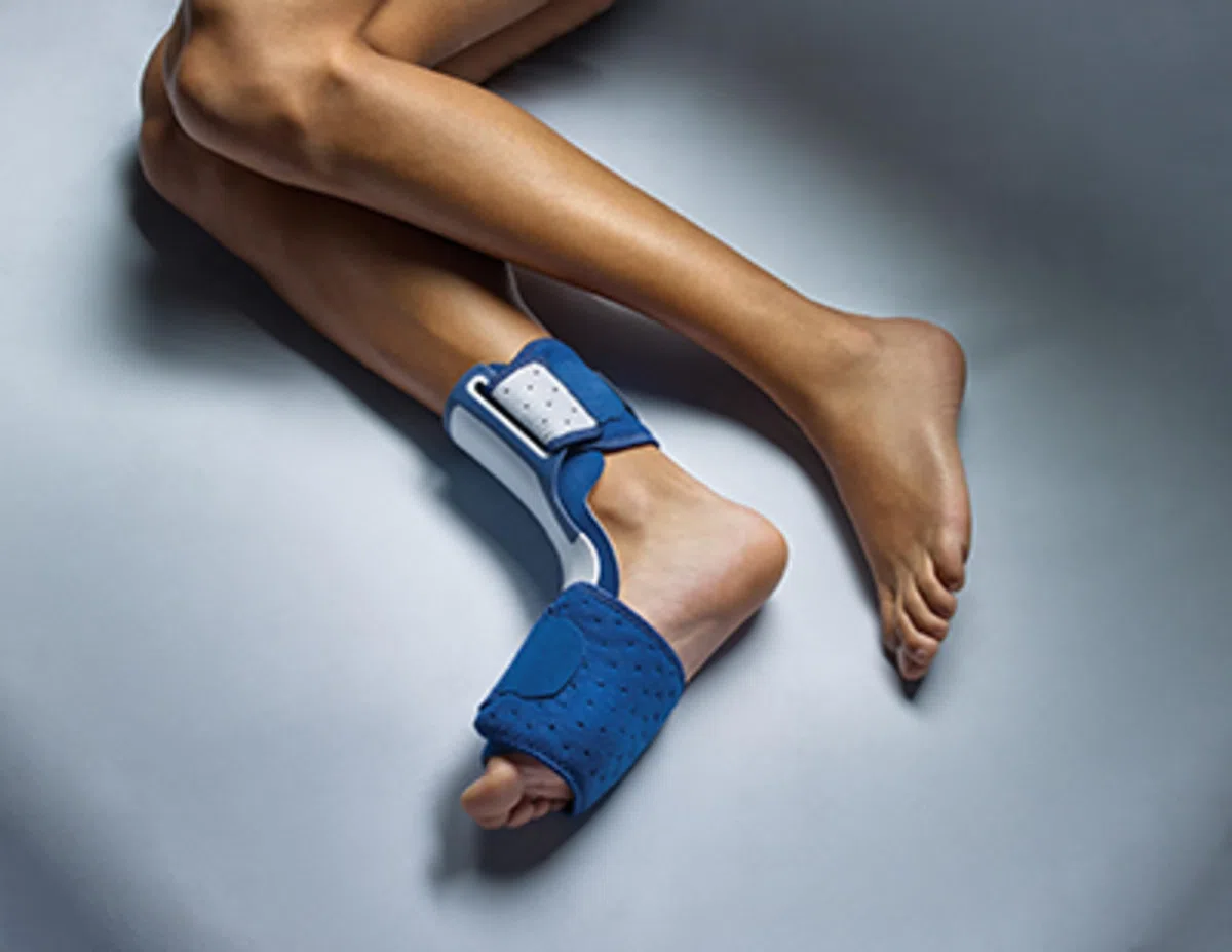Futuro Soporte Nocturno para Fascitis Plantar, Ajustable, Estabiliza el Pie de Forma Cómoda y Segura durante la Noche